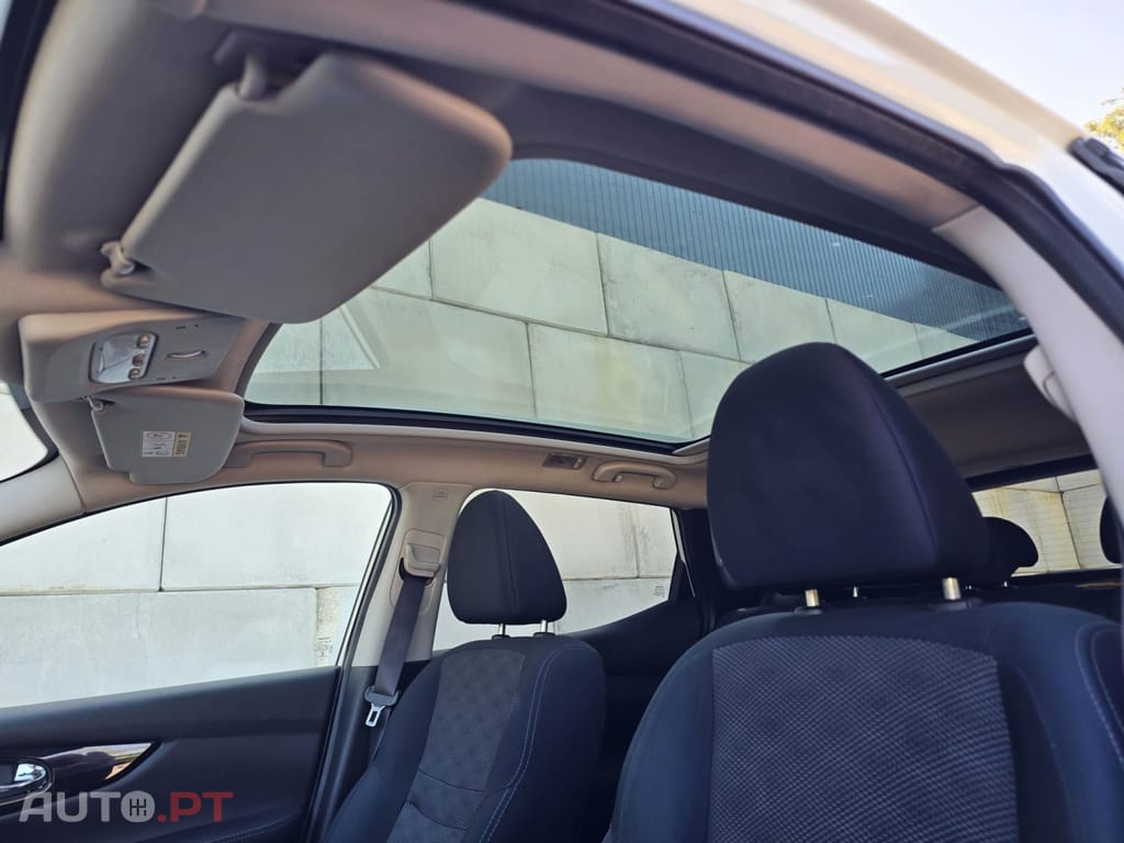 Nissan Qashqai 1.5 dCi N-Connecta 18 RS+PS