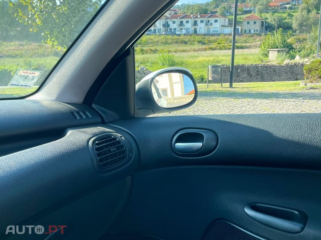 Peugeot 206 2.0 HDi XA
