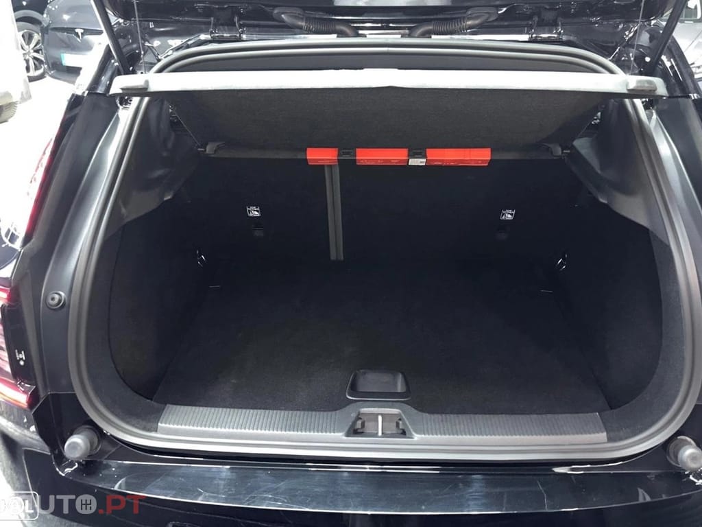 Volvo EX30 Single Motor Extended Range RWD Core