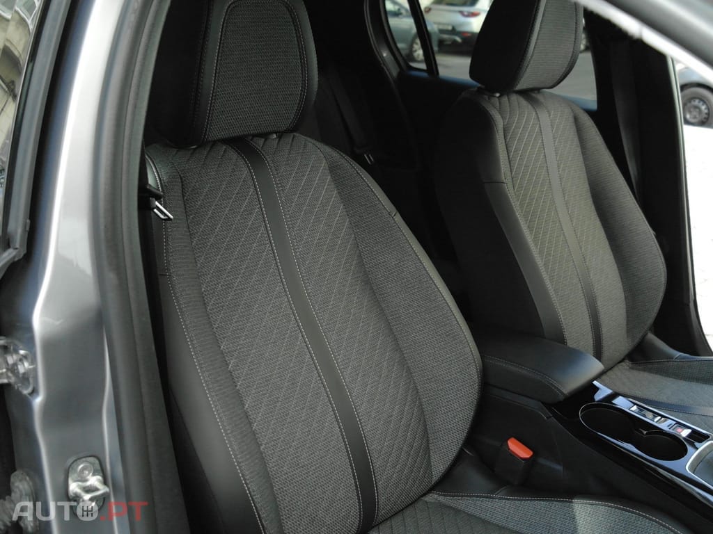 Peugeot 208 1.2 PureTech Allure
