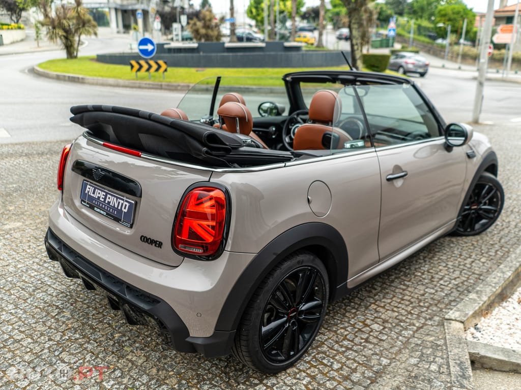 MINI Cabrio Cooper Premium Extra JCW Auto