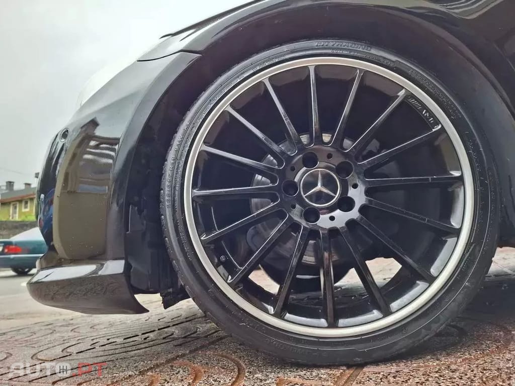 Mercedes-Benz E 250 E 250