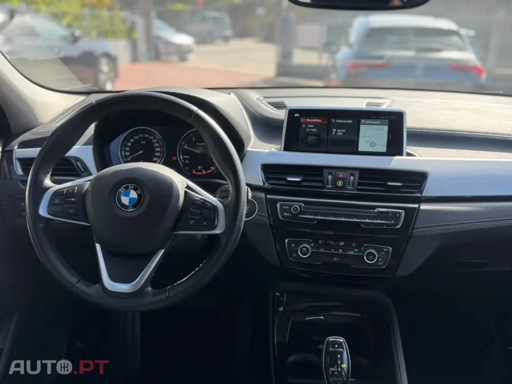 BMW X2 18 d sDrive Auto