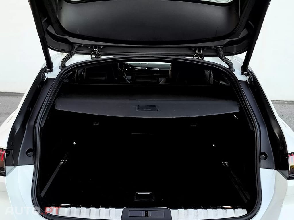 Peugeot 508 SW 360 e-EAT8 SPORT ENGINEERED