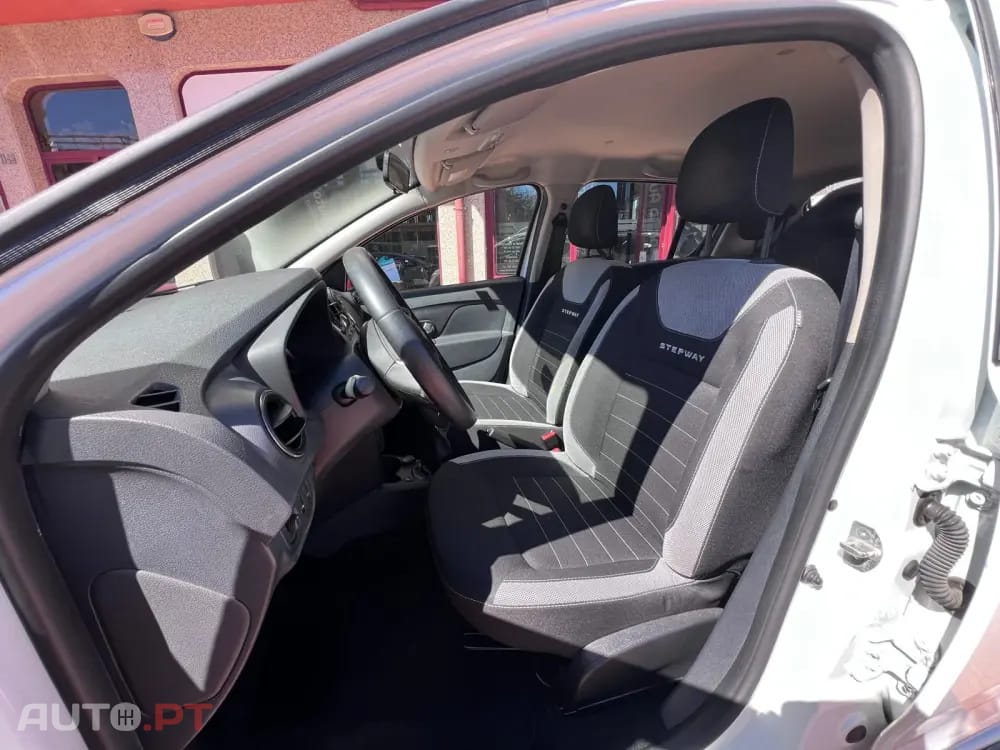 Dacia Sandero 0.9 TCe LPG Stepway Celebration