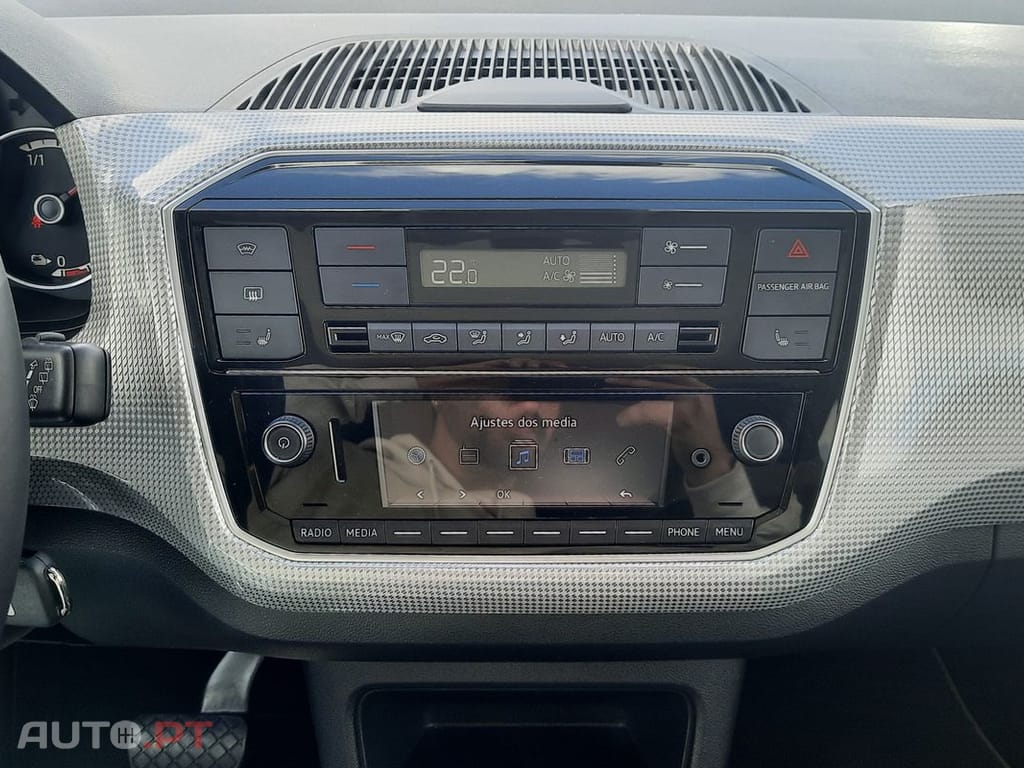 Volkswagen e-Up Entry