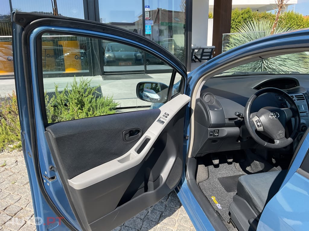 Toyota Yaris 1.0 VVT-i ACtive+AC