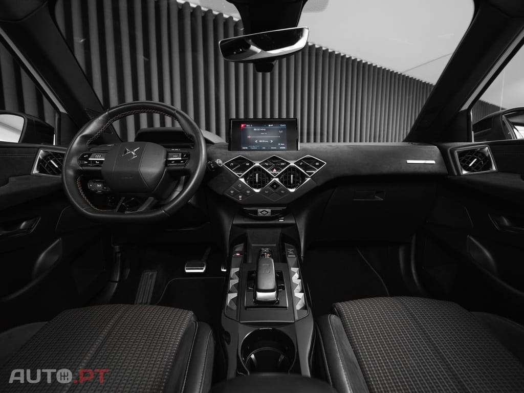 DS DS3 Crossback E-TENSE PERFORMANCE LINE