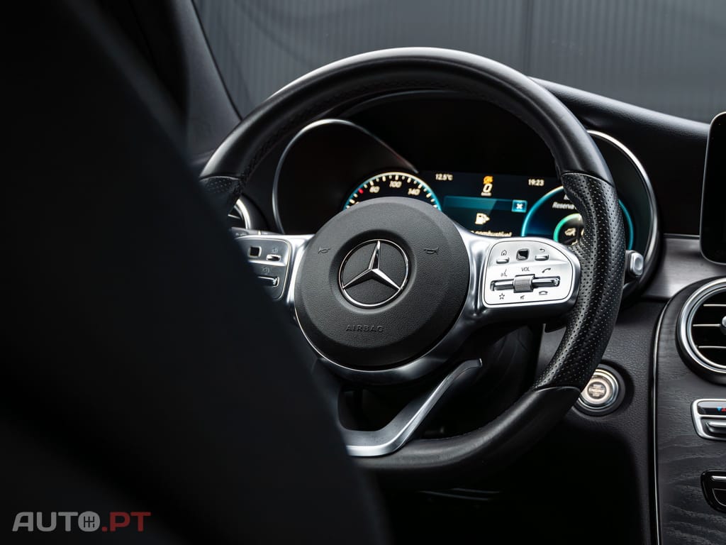Mercedes-Benz C 220 d AMG Line