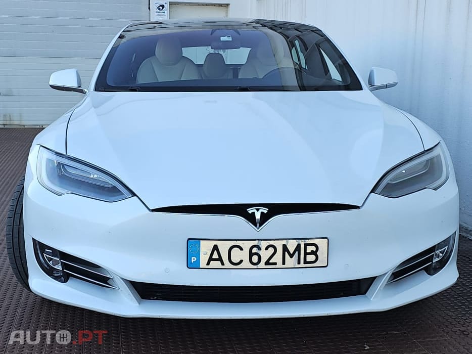 Tesla Model S Long Rang