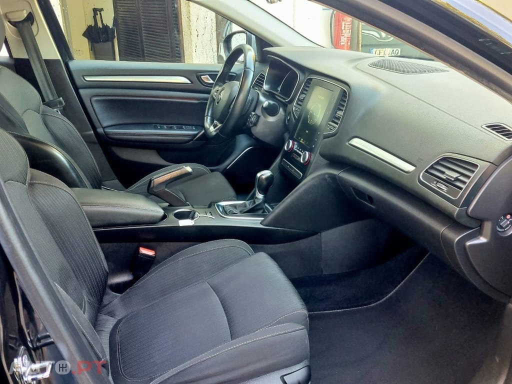 Renault Mégane Sport Tourer 1.5 Blue dCi Intens EDC