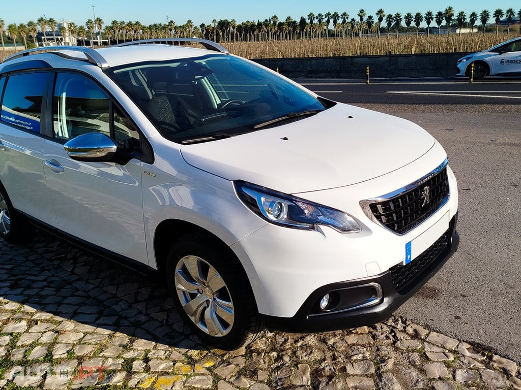 Peugeot 2008 STYLE 1.2 Puretech 82cv