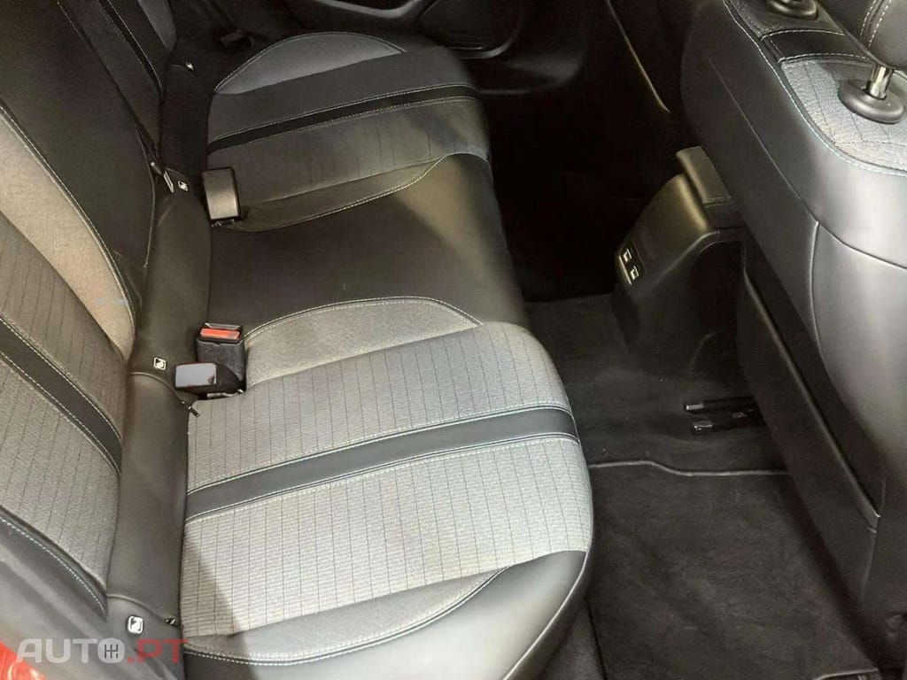 Peugeot 208 1.2 PureTech Allure