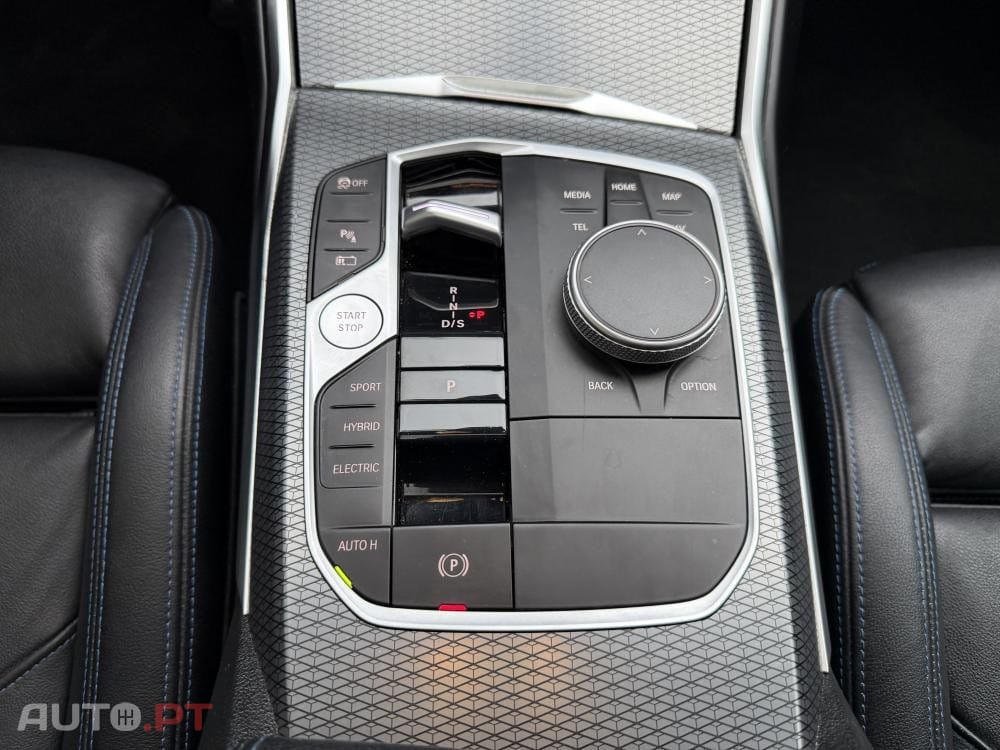 BMW 330 e Pack 50 anos M Auto