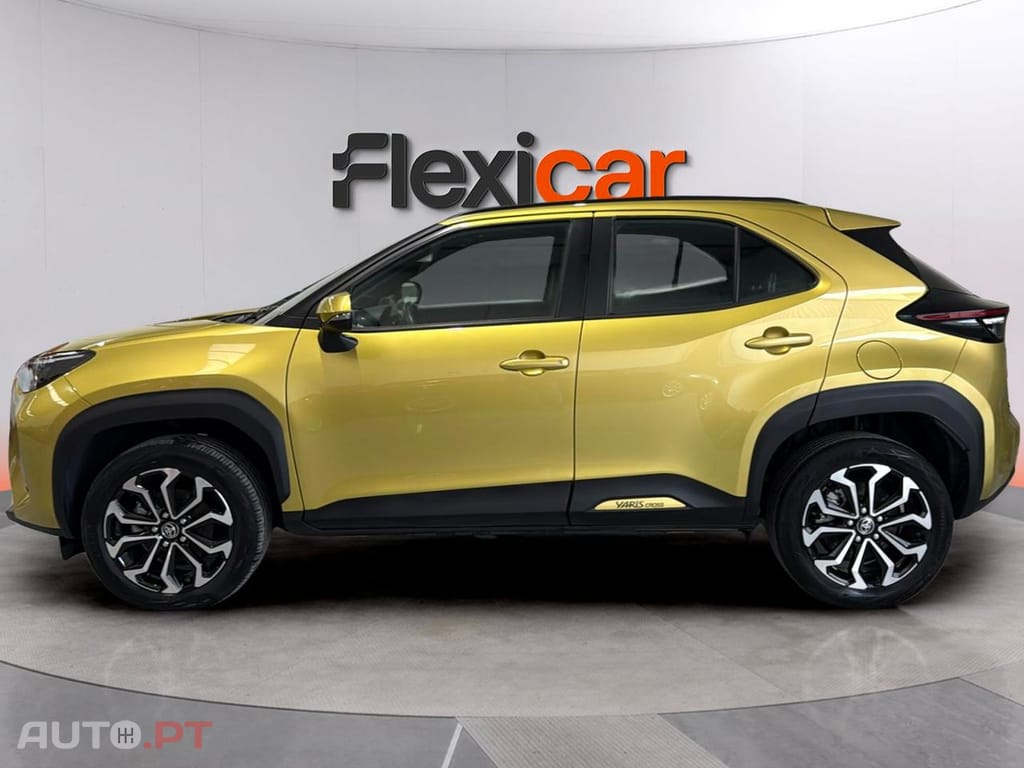 Toyota Yaris Cross 1.5 HDF Square Collection