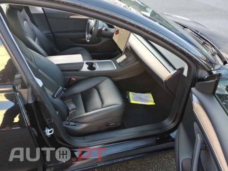 Tesla Model 3 Standard Range Plus RWD