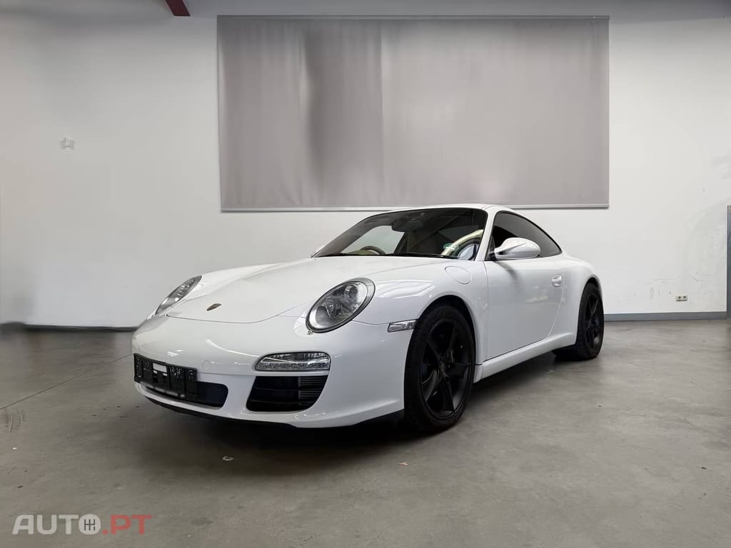 Porsche 911 Carrera
