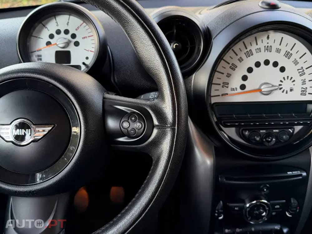 MINI Countryman One D