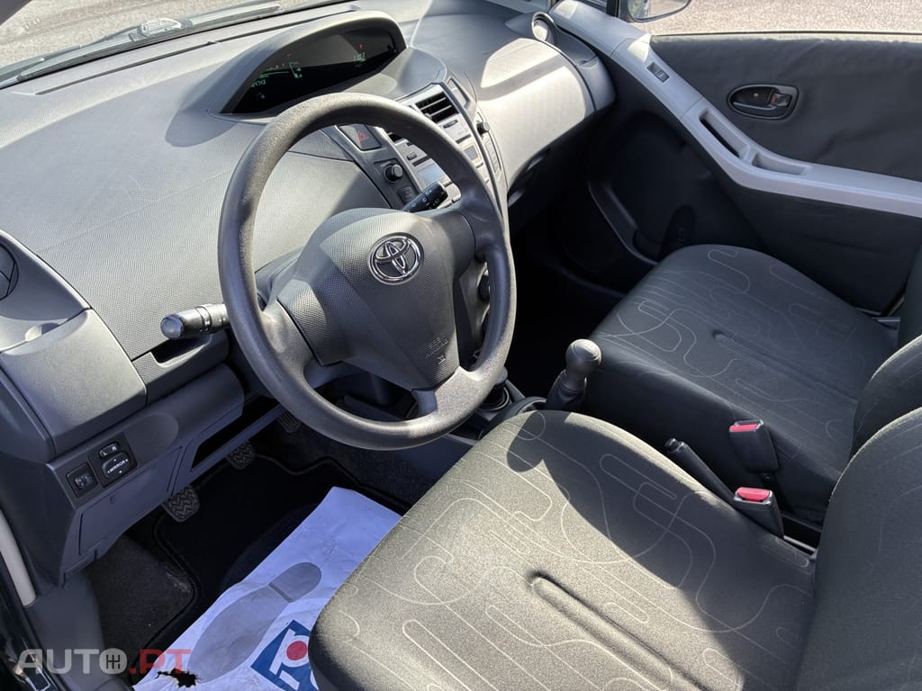 Toyota Yaris 1.0 VVT-i