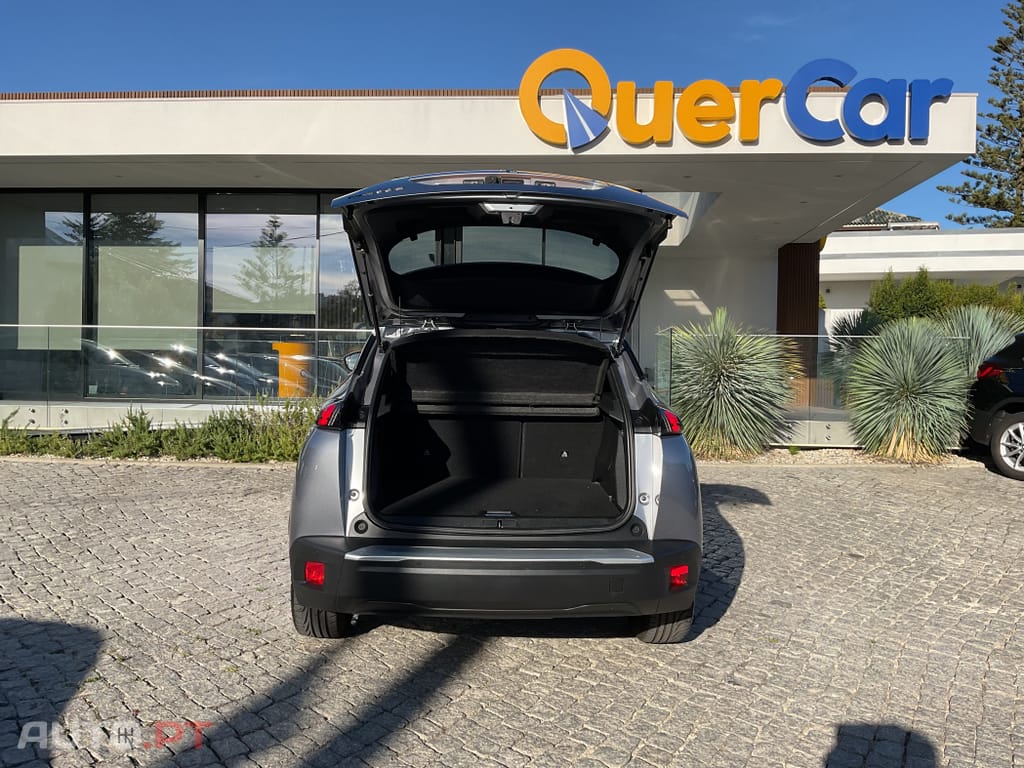 Peugeot E-2008 50 kWh Allure Pack