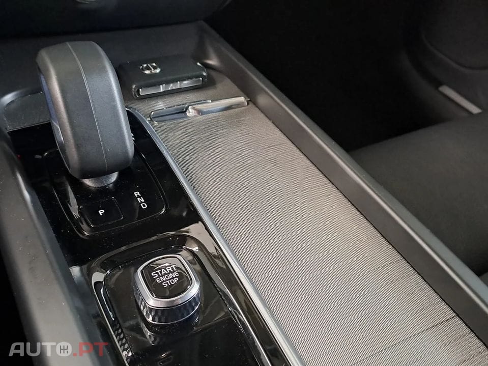 Volvo V60 2.0 B4 Momentum Core Geartronic