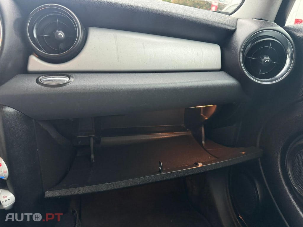 MINI Clubman Cooper 1.6 D