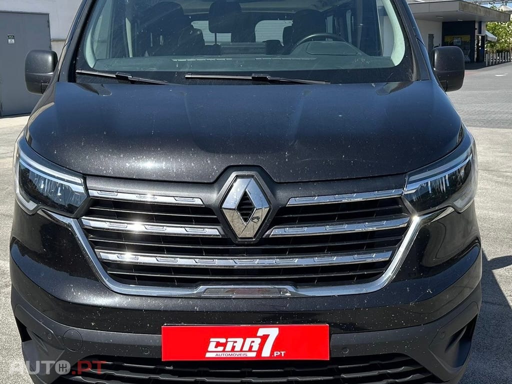 Renault Trafic Outro