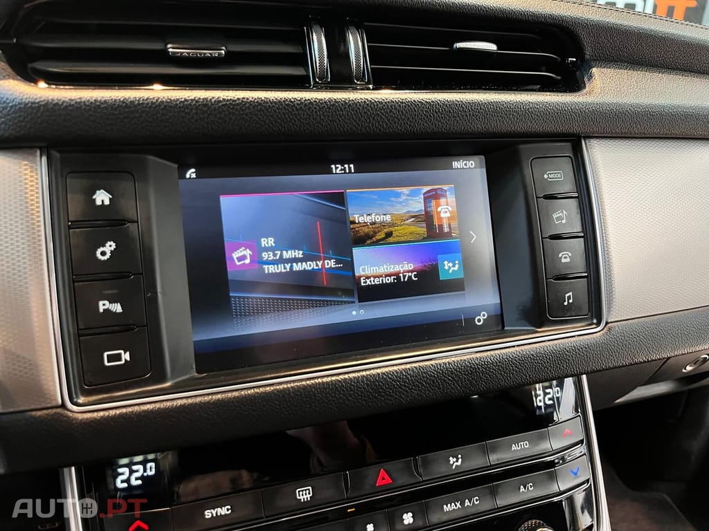 Jaguar XF 2.0d PRESTIGE