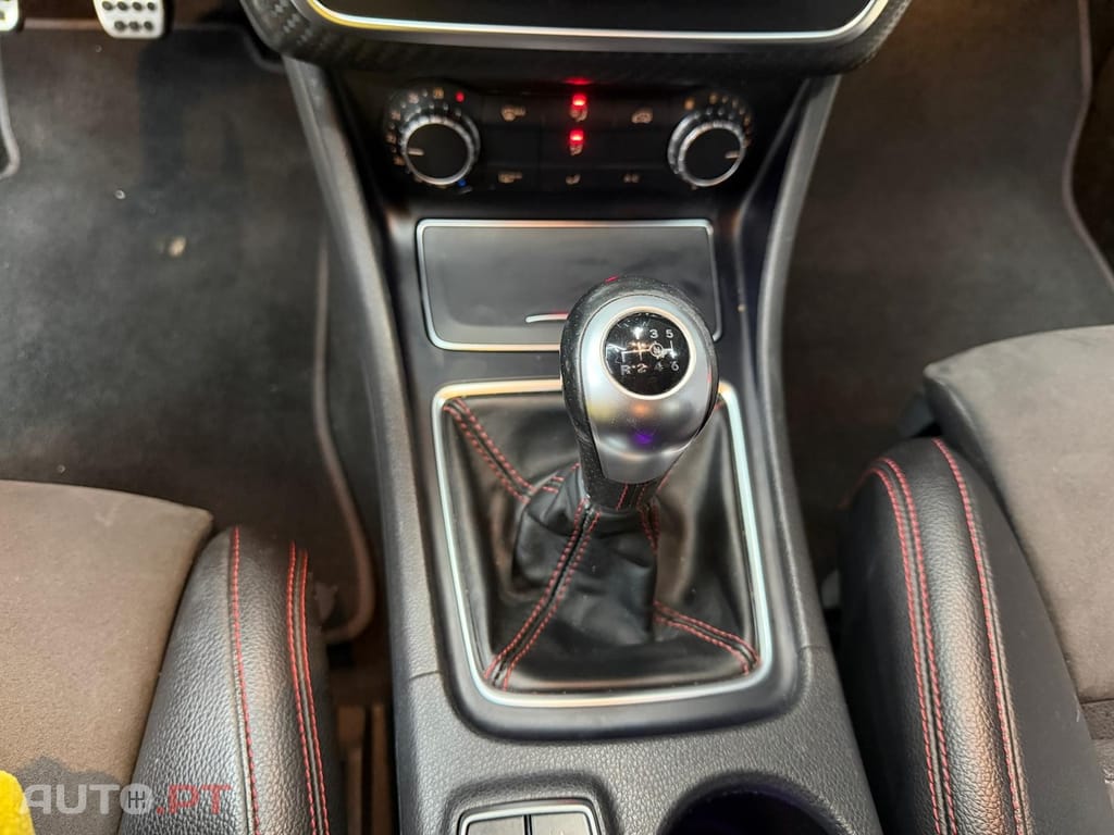 Mercedes-Benz A 180 Amg line