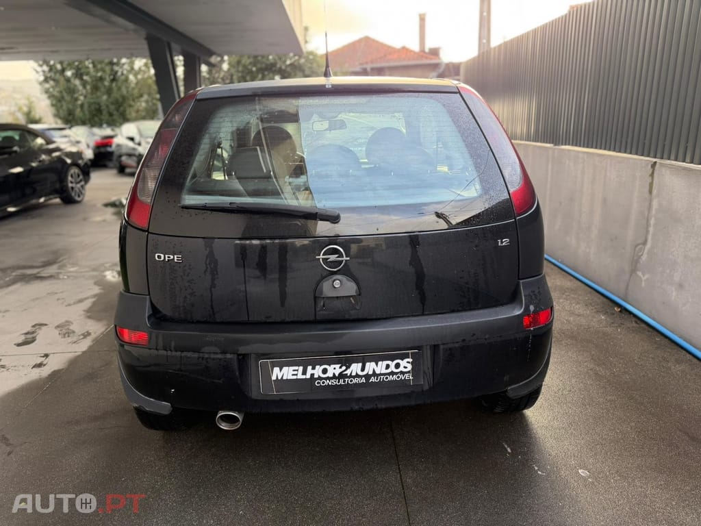 Opel Corsa 1.2 16V Sport