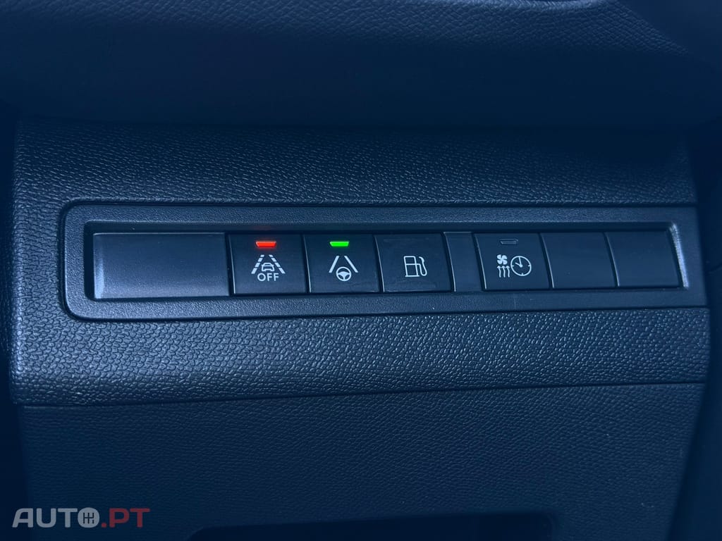 Peugeot 3008 1.6 Hybrid GT e-EAT8