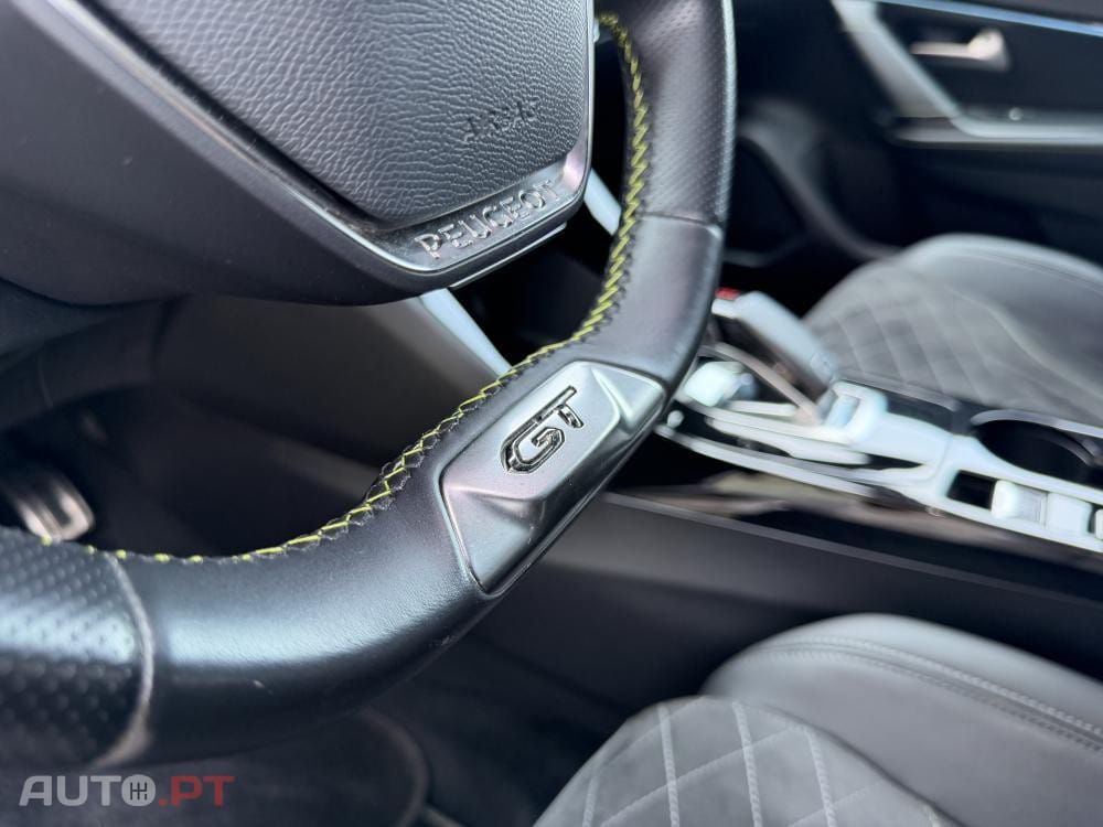 Peugeot 2008 1.2 PureTech GT Pack EAT8