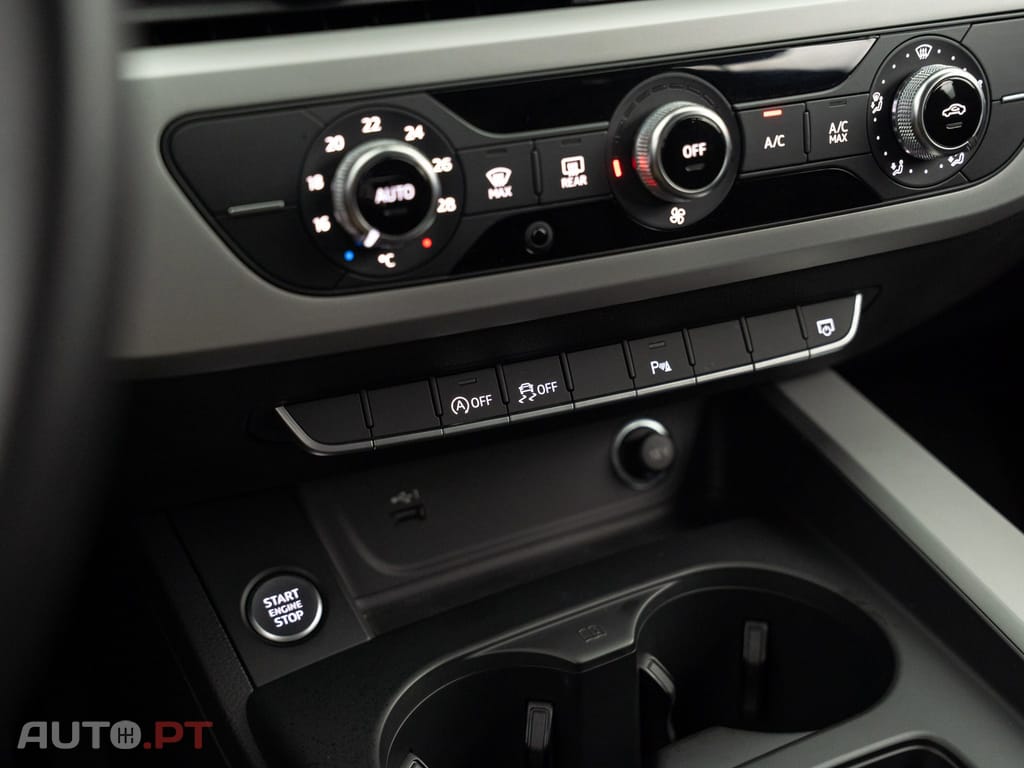 Audi A4 Avant 30 TDI S tronic
