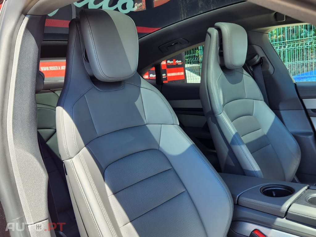 Porsche Taycan 4S bateria Performance Plus