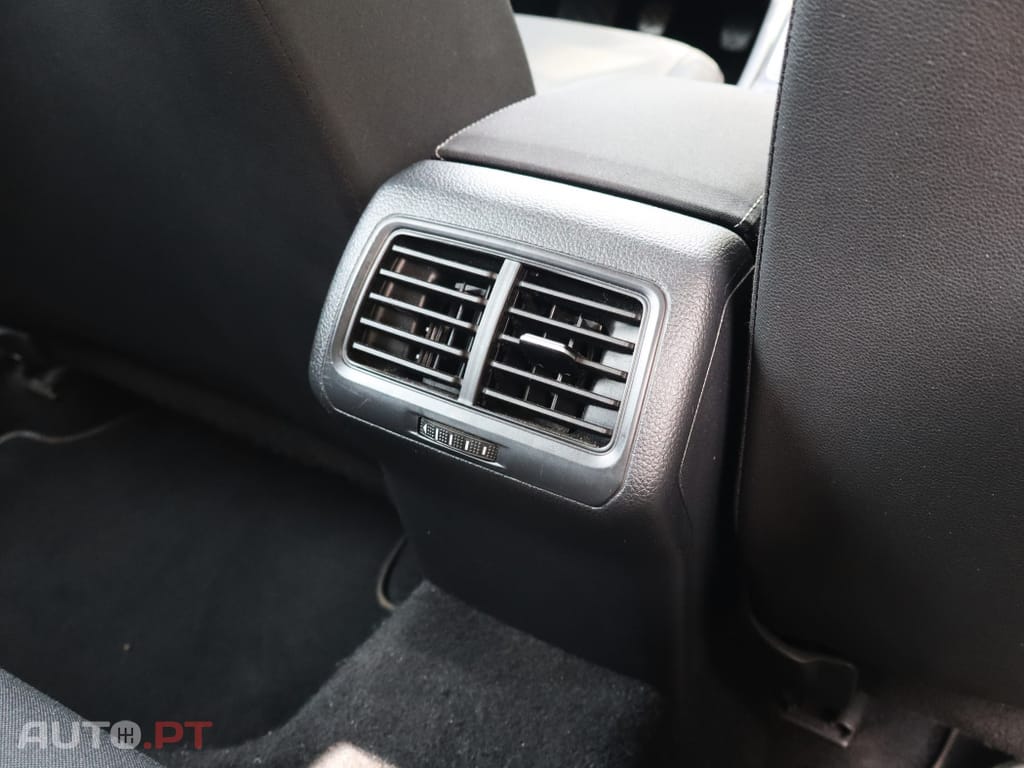 Volkswagen Golf 1.6 TDI Confortline