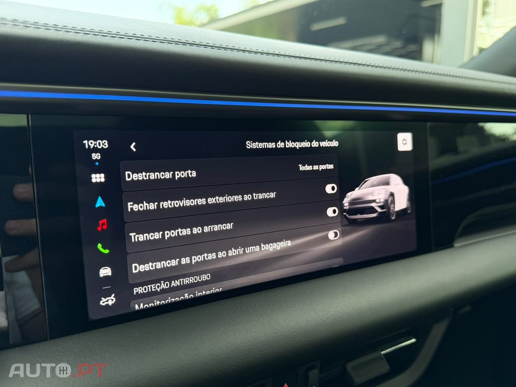 Porsche Macan Electric 4