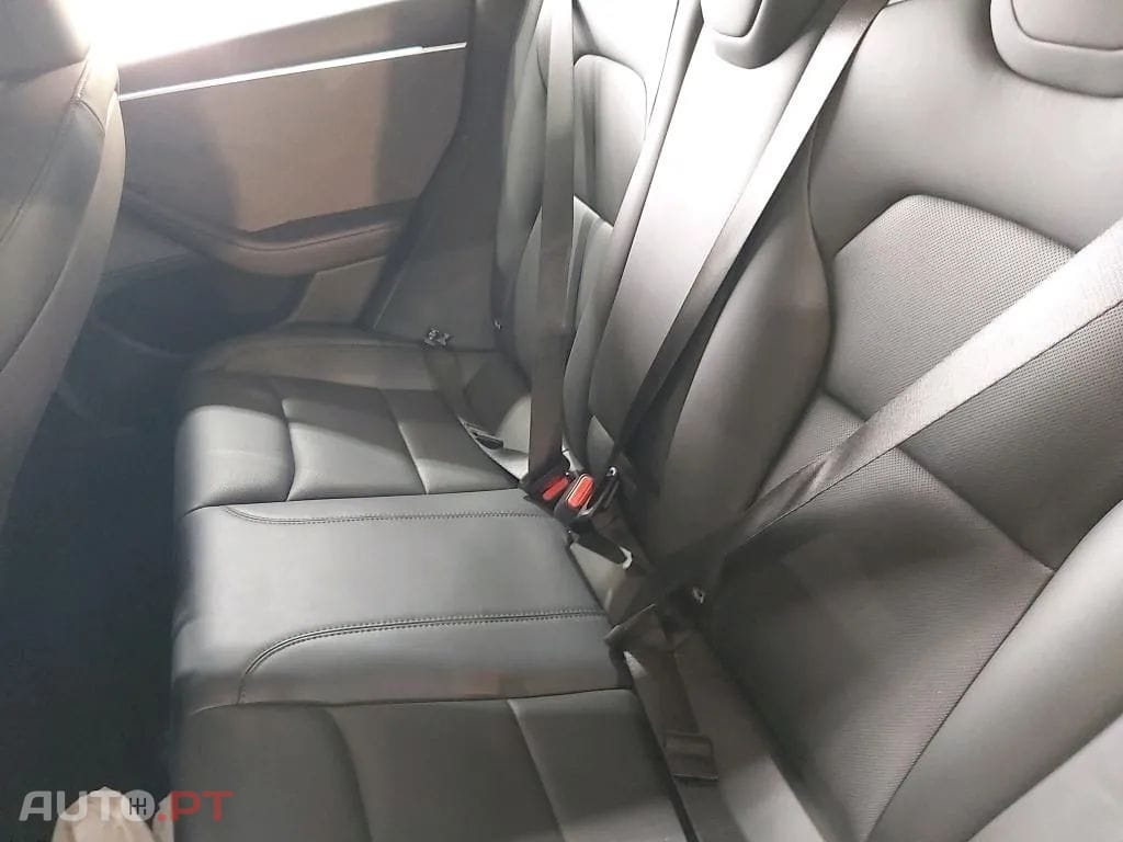 Tesla Model 3 Tração Traseira Premium
