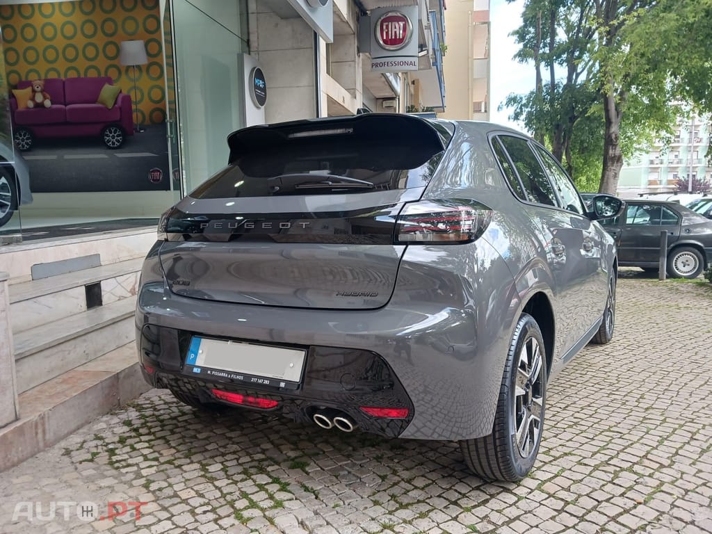 Peugeot 208 1.2 Hybrid Allure e-DCS6