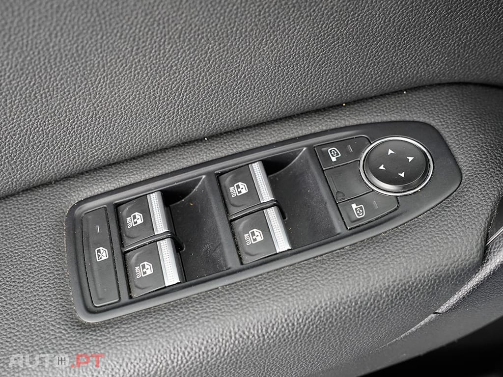 Renault Captur Captur 1.0 TCe Techno Bi-Fuel