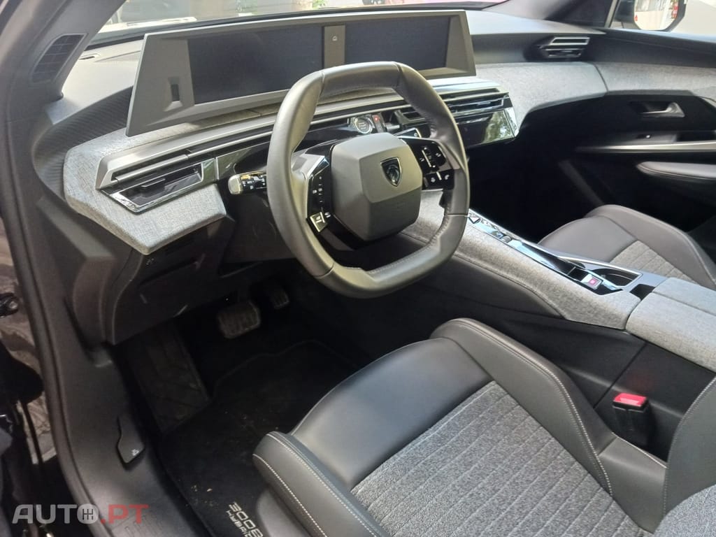 Peugeot 3008 1.2 Hybrid Allure Pack e-DCS6