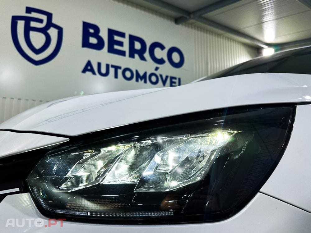 Peugeot 208 1.2 Hybrid Allure e-DCS6