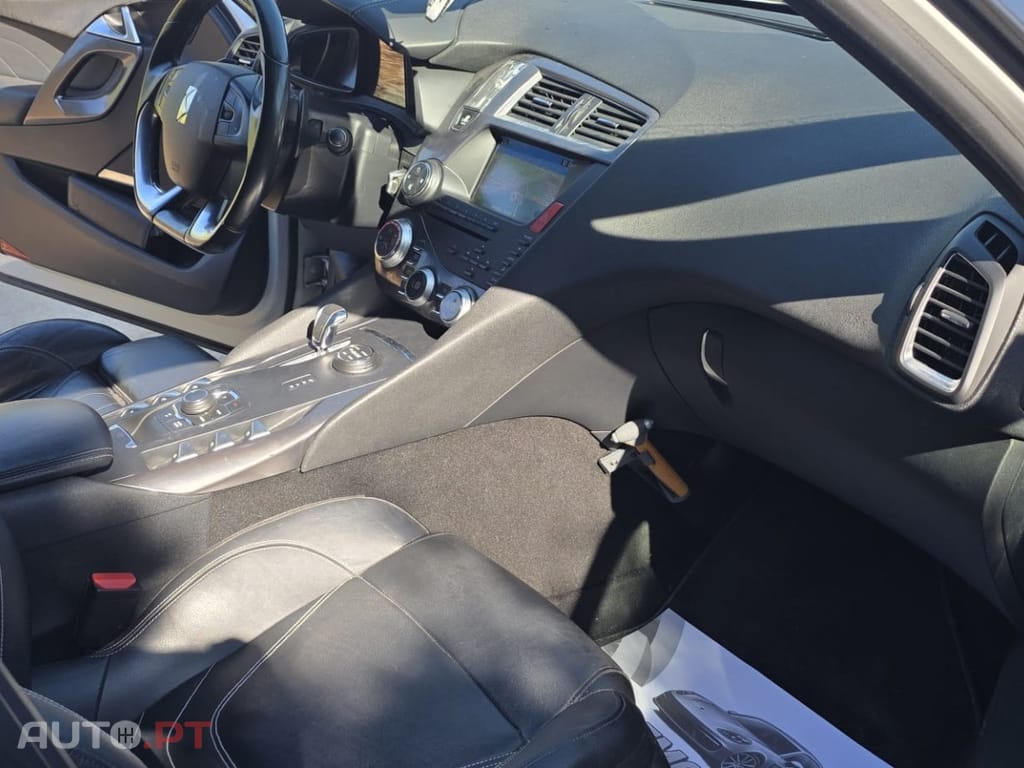 Citroen DS5 2.0 HDi Hybrid4 Sport Chic CMP6