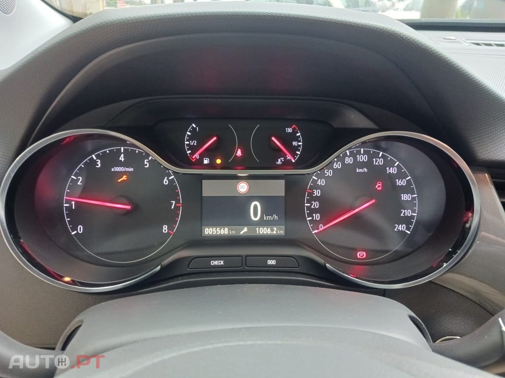 Opel Crossland 1.2 T Design & Tech