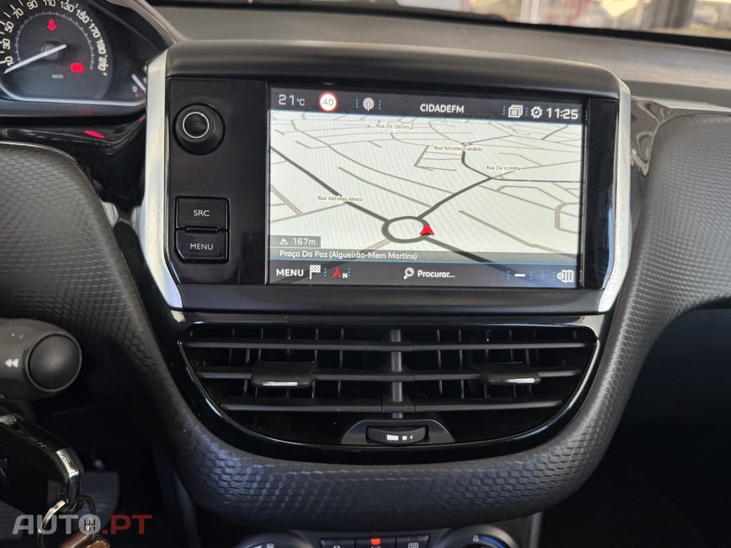 Peugeot 2008 1.2 PureTech Style — fotografia 16