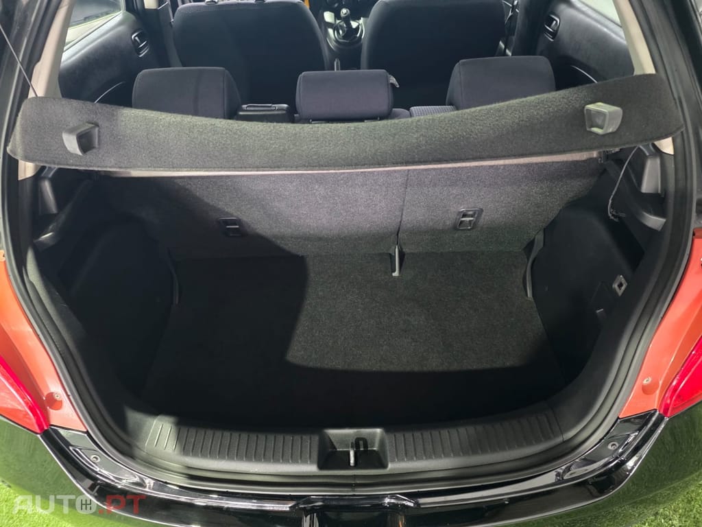 Mazda 2 1.3 MZR Sport
