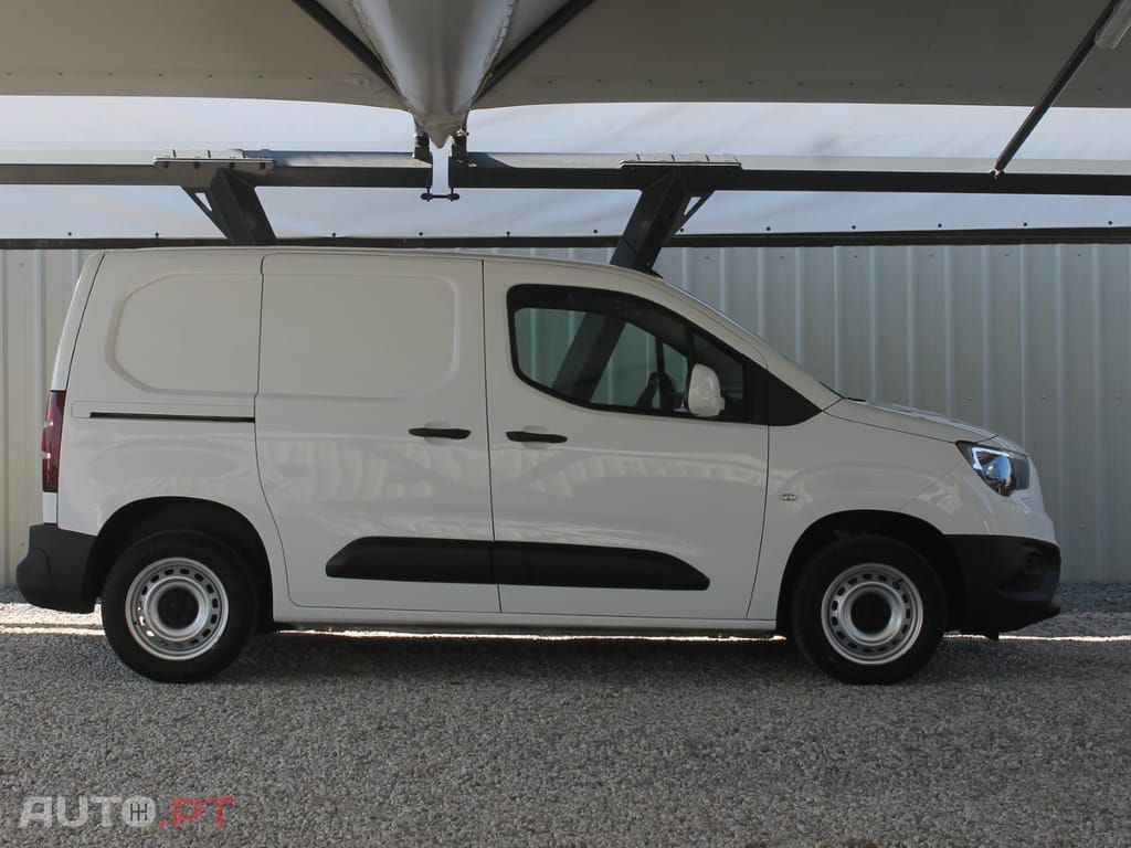 Opel Combo 1.5 102 Cv L1H1 Enjoy (IVA Dedutível)