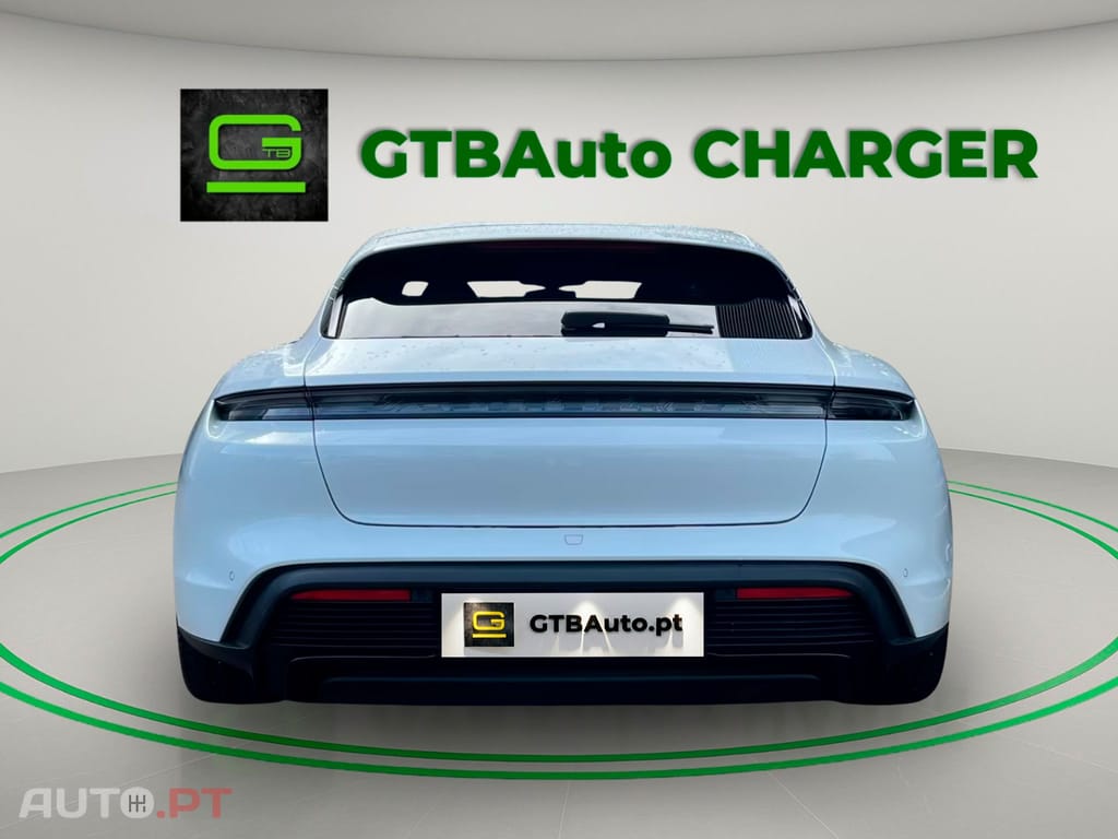 Porsche Taycan GTS I.V.A DEDUTIVEL 