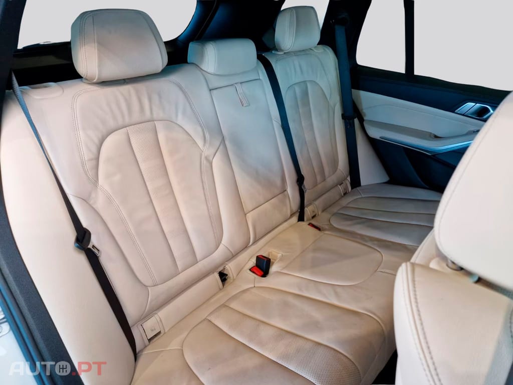 BMW X5 I.V.A DEDUTIVEL xDrive45e 
