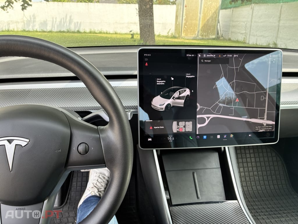 Tesla Model 3 Standard Range Plus RWD