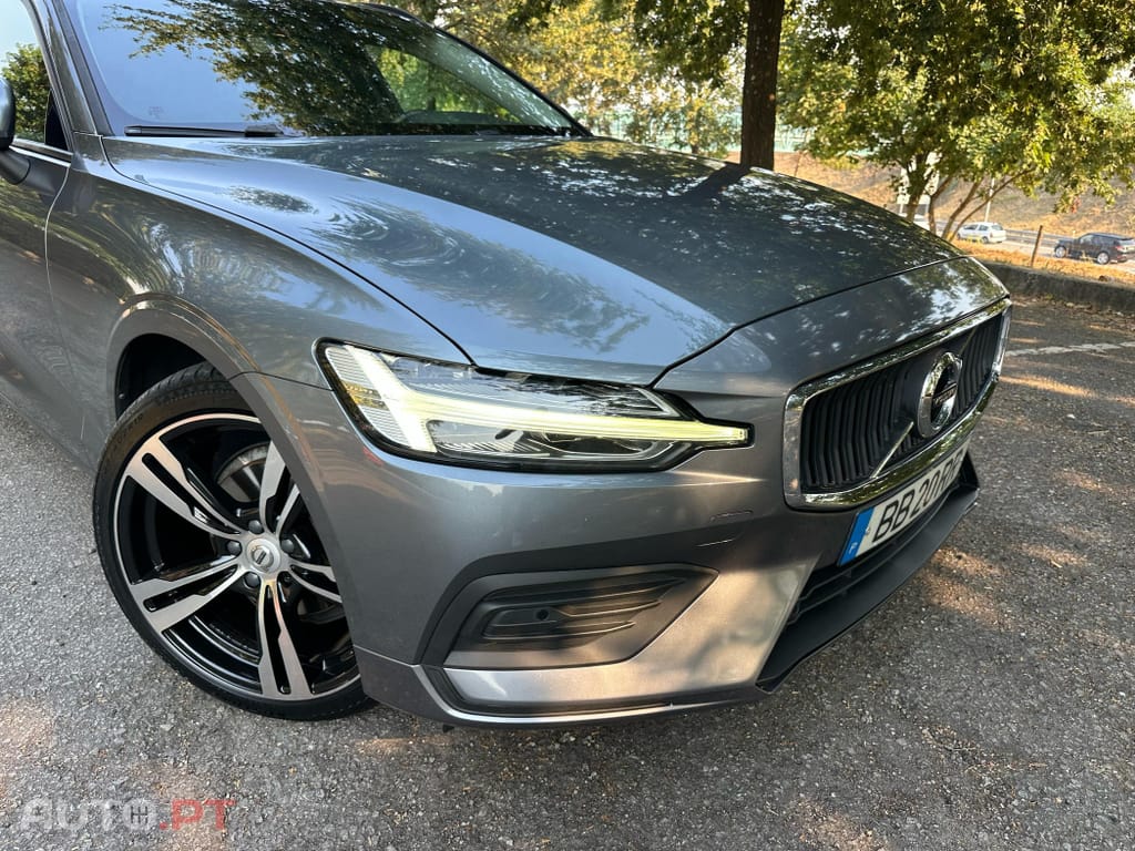 Volvo V60 2.0 D3 R-Design Geartronic